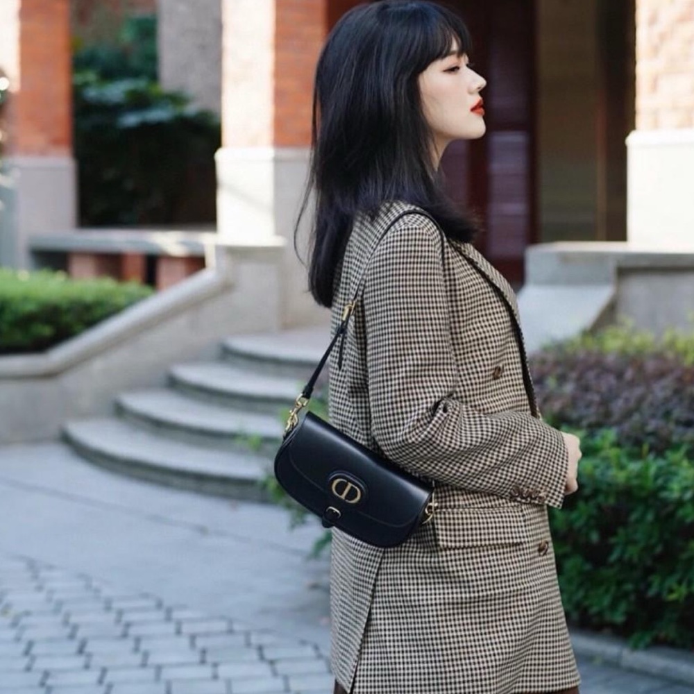 Dior East West Bobby Bag in Smooth Calfskin Leather Black Gold Hardware - Picture 12 of 13